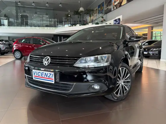 VOLKSWAGEN JETTA 2.0 TSI HIGHLINE 200CV GASOLINA 4P TIPTRONIC VOLKSWAGEN JETTA 2.0 TSI HIGHLINE 200CV GASOLINA 4P TIPTRONIC