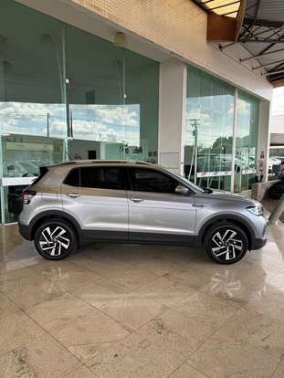 VOLKSWAGEN-T-CROSS-2026