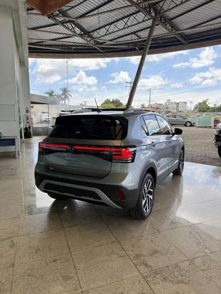 VOLKSWAGEN-T-CROSS-2026