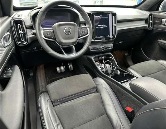 VOLVO-XC40-P8 RECHARGE ELECTRIC BEV PURE AWD VOLVO-XC40-2021
