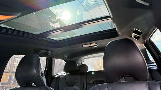 VOLVO-XC60-2014