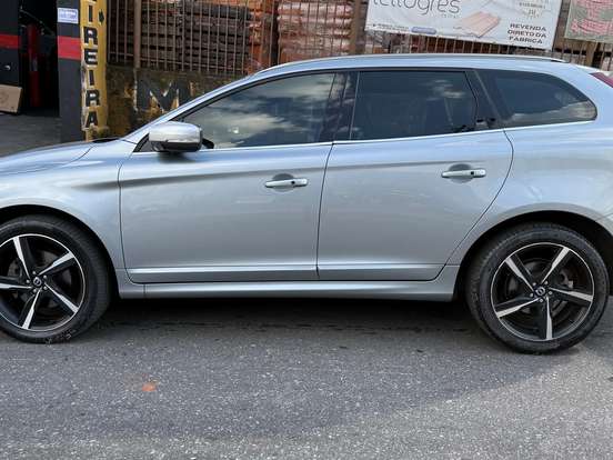 VOLVO-XC60-3.0 T6 RD AWD TURBO GASOLINA 4P AUTOMÁTICO VOLVO-XC60-2014