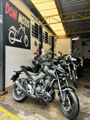 YAMAHA MT-03 ABS YAMAHA MT-03 ABS