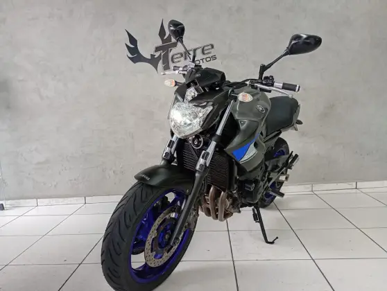 YAMAHA XJ6 N YAMAHA XJ6 N