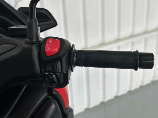 YAMAHA-XMAX ABS-2024