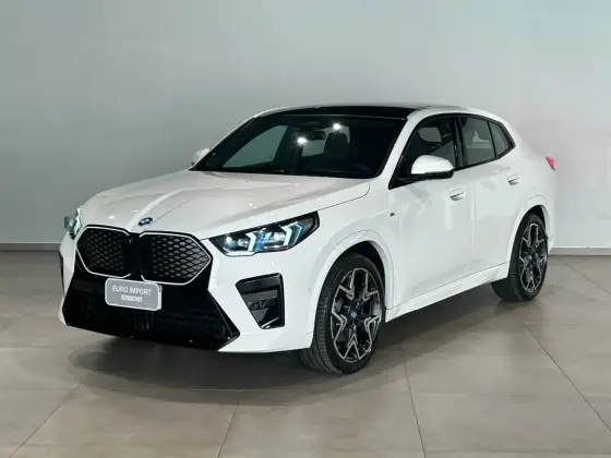 BMW iX2 64,8 KW ELÉTRICO XDRIVE30 M SPORT