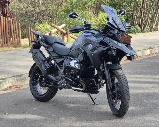 BMW R 1250 GS PREMIUM TRIPLE BLACK BMW R 1250 GS PREMIUM TRIPLE BLACK
