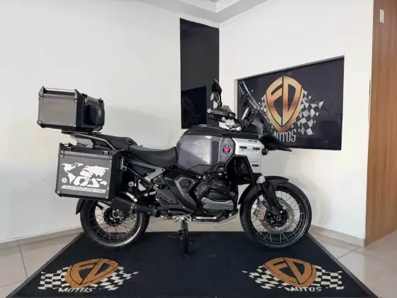 BMW R 1300 GS TRIPLE BLACK 