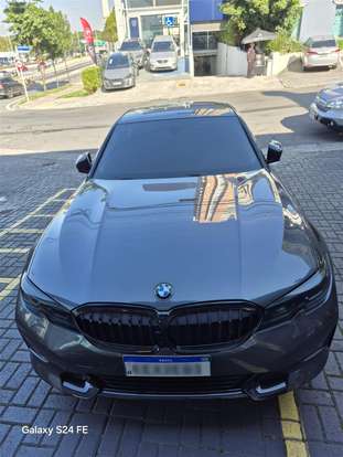 BMW-320i-2019