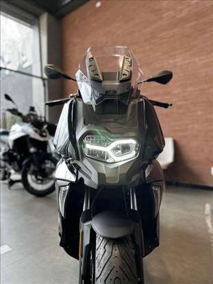 BMW-C 400 X-2025