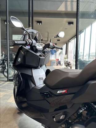 BMW-C 400 X-2025
