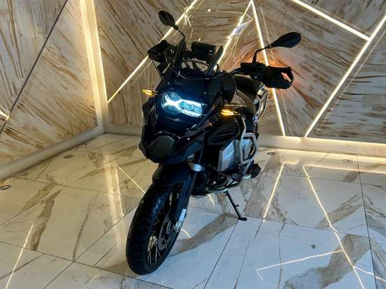 BMW-R 1250 GS ADVENTURE PREMIUM TRIPLE BLACK-2023