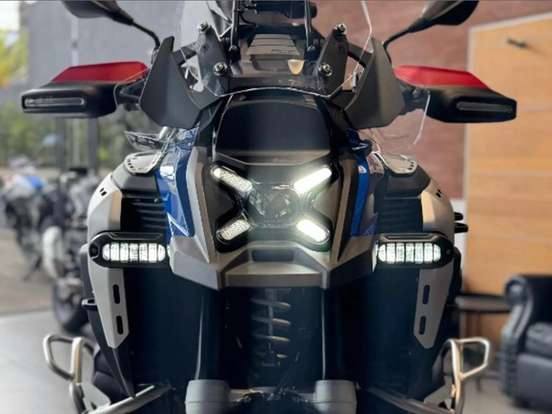 BMW-R 1300 GS ADVENTURE TROPHY BMW-R 1300 GS ADVENTURE TROPHY-2025