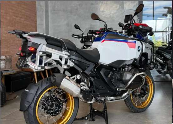 BMW-R 1300 GS ADVENTURE TROPHY-2025