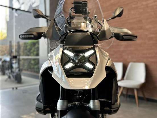 BMW-R 1300 GS PLUS BMW-R 1300 GS PLUS-2025