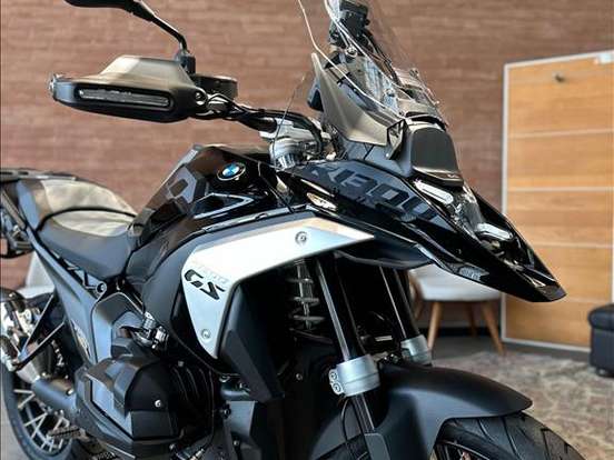 BMW-R 1300 GS TRIPLE BLACK BMW-R 1300 GS TRIPLE BLACK-2025