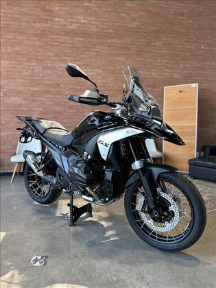 BMW R 1300 GS TRIPLE BLACK 