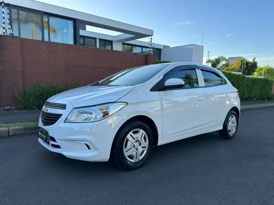 CHEVROLET ONIX 1.0 MPFI JOY 8V FLEX 4P MANUAL CHEVROLET ONIX 1.0 MPFI JOY 8V FLEX 4P MANUAL