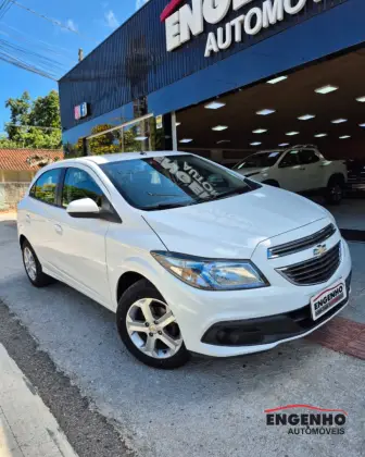 CHEVROLET ONIX 1.4 MPFI LT 8V FLEX 4P MANUAL