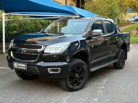 CHEVROLET S10 2.5 LTZ 4X4 CD 16V FLEX 4P MANUAL CHEVROLET S10 2.5 LTZ 4X4 CD 16V FLEX 4P MANUAL