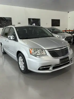 CHRYSLER TOWN & COUNTRY 3.6 LIMITED V6 24V GASOLINA 4P AUTOMÁTICO