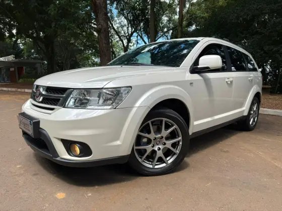 FIAT FREEMONT 2.4 PRECISION 16V GASOLINA 4P AUTOMÁTICO
