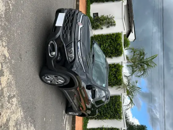FIAT TORO 1.8 16V EVO FLEX FREEDOM AT6 FIAT TORO 1.8 16V EVO FLEX FREEDOM AT6