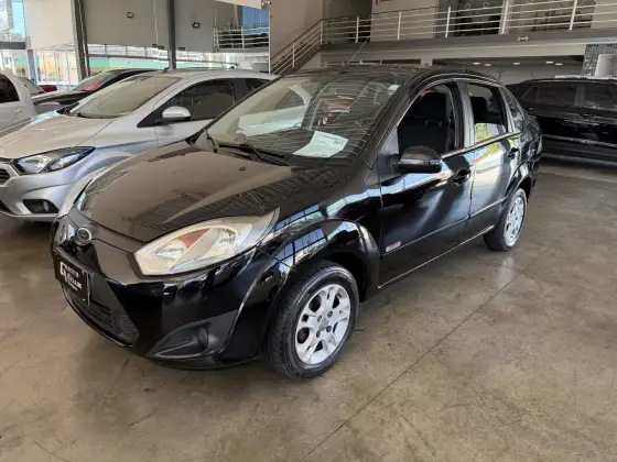 FORD FIESTA 1.6 MPI SEDAN 8V FLEX 4P MANUAL FORD FIESTA 1.6 MPI SEDAN 8V FLEX 4P MANUAL