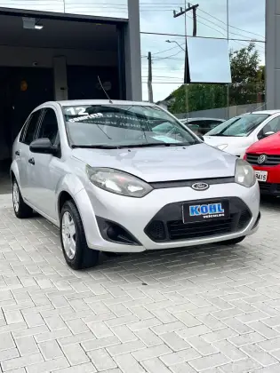FORD FIESTA 1.6 ROCAM SEDAN 8V FLEX 4P MANUAL FORD FIESTA 1.6 ROCAM SEDAN 8V FLEX 4P MANUAL