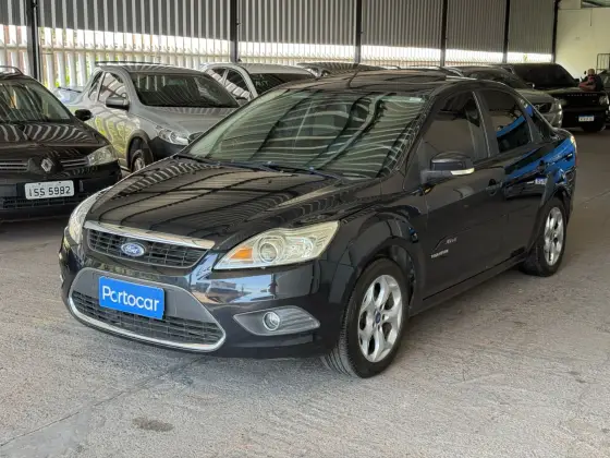 FORD FOCUS 2.0 TITANIUM 16V FLEX 4P POWERSHIFT FORD FOCUS 2.0 TITANIUM 16V FLEX 4P POWERSHIFT