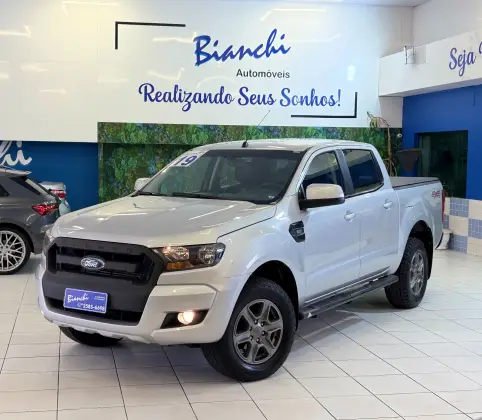 FORD RANGER 2.2 XLS 4X4 CD 16V DIESEL 4P AUTOMÁTICO FORD RANGER 2.2 XLS 4X4 CD 16V DIESEL 4P AUTOMÁTICO