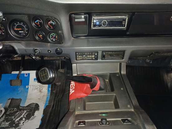 FORD-F-1000-1989