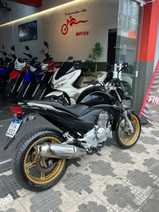 HONDA CB 300R 
