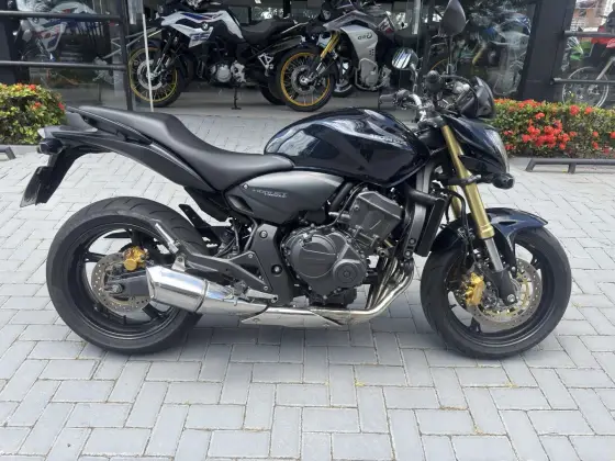 HONDA CB 600F HORNET HONDA CB 600F HORNET