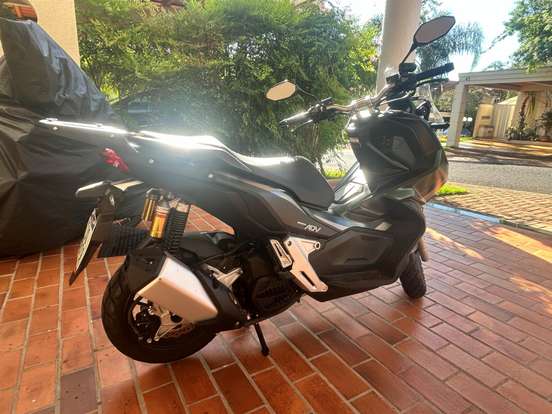 HONDA-ADV-2024