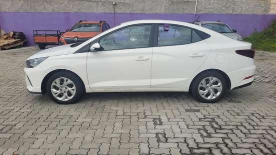 HYUNDAI-HB20S-2024
