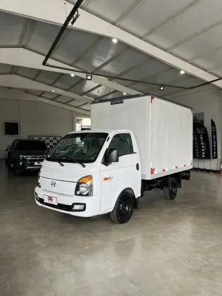HYUNDAI HR 2.5 LONGO SEM CAÇAMBA 4X2 16V 130CV TURBO INTERCOOLER DIESEL 2P MANUAL