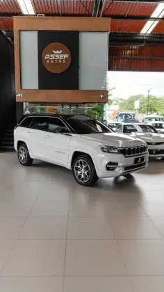 JEEP COMMANDER 2.0 TD380 TURBO DIESEL OVERLAND AT9