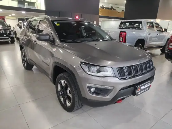 JEEP COMPASS 2.0 16V DIESEL TRAILHAWK 4X4 AUTOMÁTICO JEEP COMPASS 2.0 16V DIESEL TRAILHAWK 4X4 AUTOMÁTICO