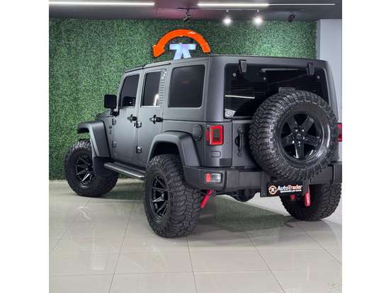 JEEP-WRANGLER-2011