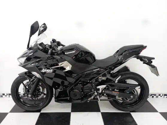 KAWASAKI NINJA 400 