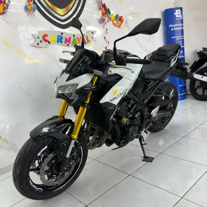 KAWASAKI-Z900-2022