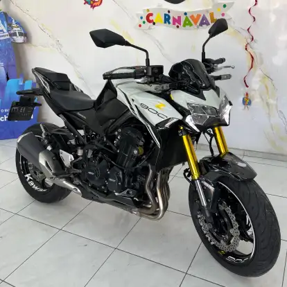 KAWASAKI-Z900-2022