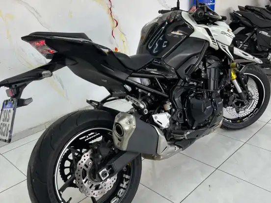 KAWASAKI-Z900 KAWASAKI-Z900-2022