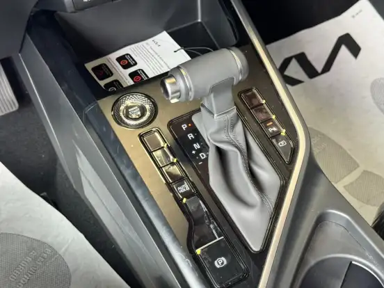 KIA-NIRO-2025