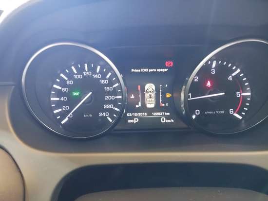LAND ROVER-DISCOVERY SPORT-2015