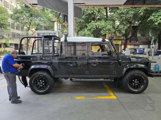 LAND ROVER-DEFENDER-2.5 SW HCPU 130 4X4 TURBO DIESEL 4P MANUAL LAND ROVER-DEFENDER-2004