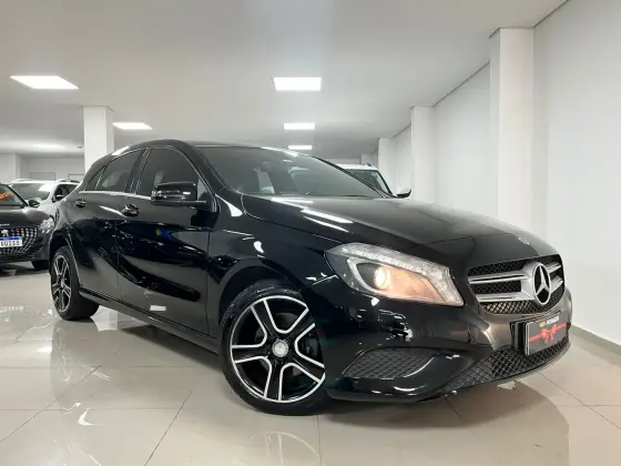 MERCEDES-BENZ CLASSE A 1.6 200 TURBO STYLE GASOLINA 4P AUTOMATIZADO