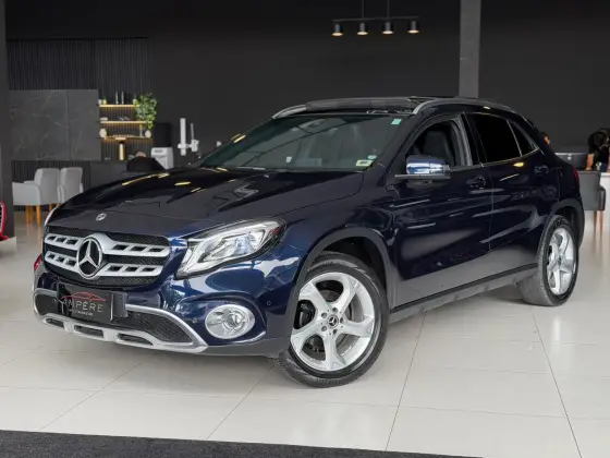 MERCEDES-BENZ GLA 200 1.6 CGI FLEX ENDURO 7G-DCT