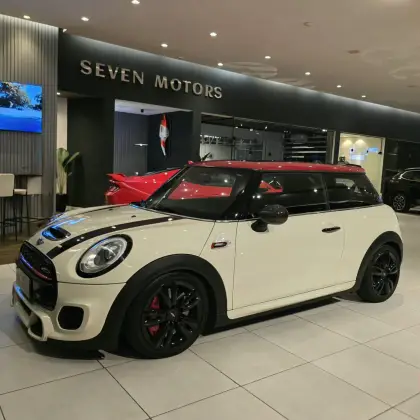 MINI COOPER 2.0 JOHN COOPER WORKS 16V TURBO GASOLINA 2P AUTOMATICO MINI COOPER 2.0 JOHN COOPER WORKS 16V TURBO GASOLINA 2P AUTOMATICO